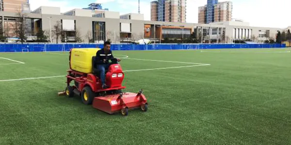 Use Professional SMG Equipment for Field Grooming/ Maintenance
