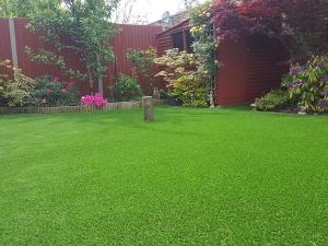 Spine-Shape Landscaping Grass Turf